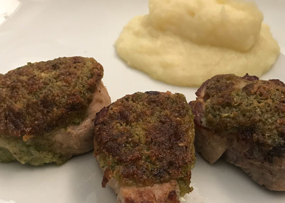 Schweinsfilet mit Kräuterkruste